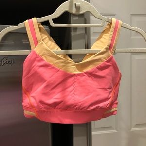 Lululemon sports bra